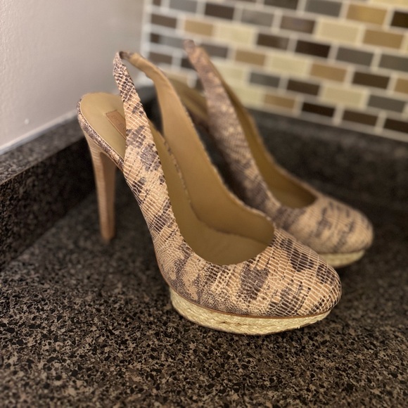 BCBGMAXAZRIA Snakeskin Pumps - Picture 1 of 6